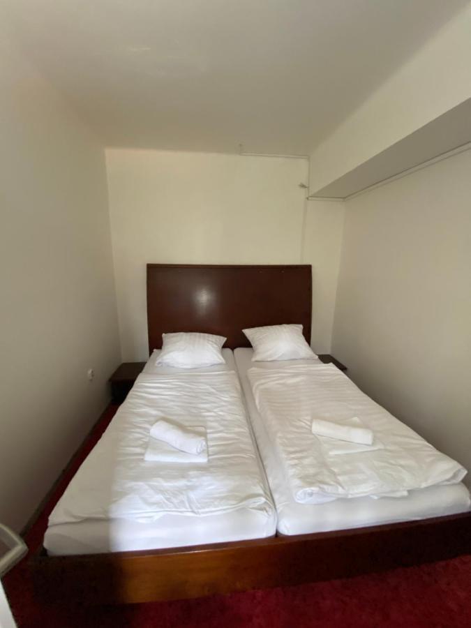 Hotel Houstka Brandýs nad Labem-Stará Boleslav エクステリア 写真